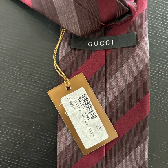 NWT GUCCI Men’s Silk Tie - Picture 2 of 9